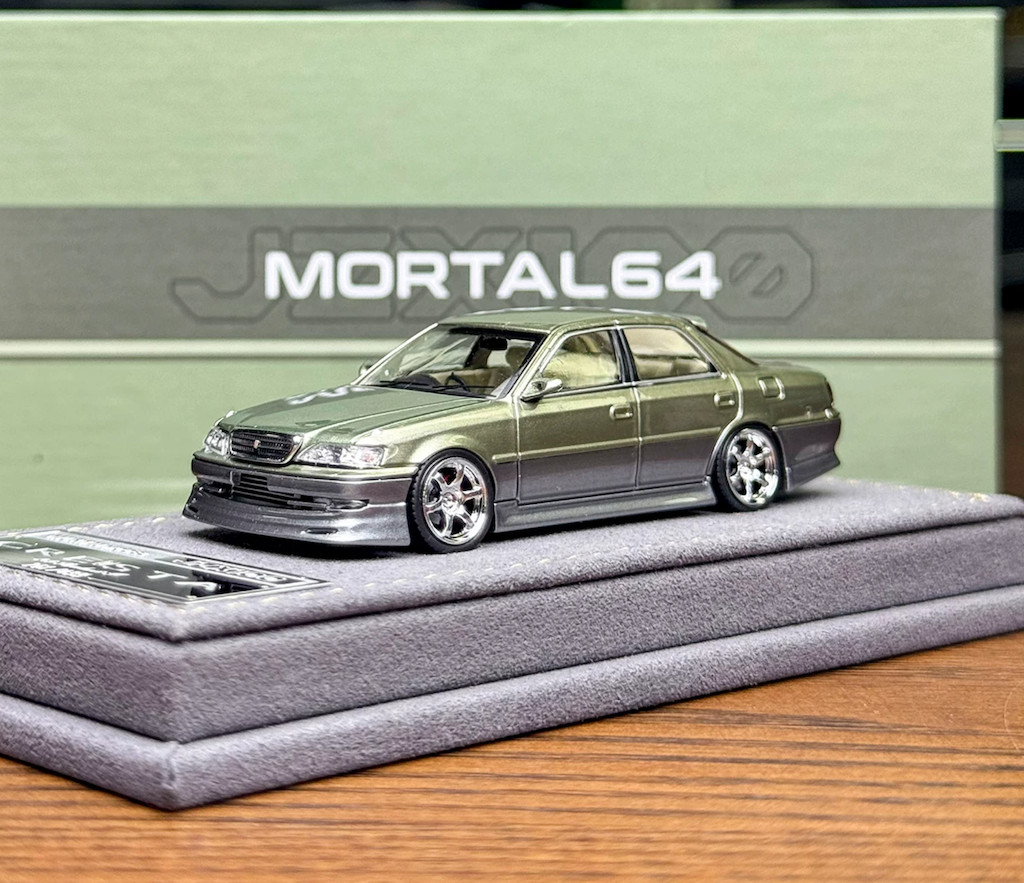 Mortal 1:64 Green JDM CRESTA JZX100 Sedan Sports Model Diecast Metal Car