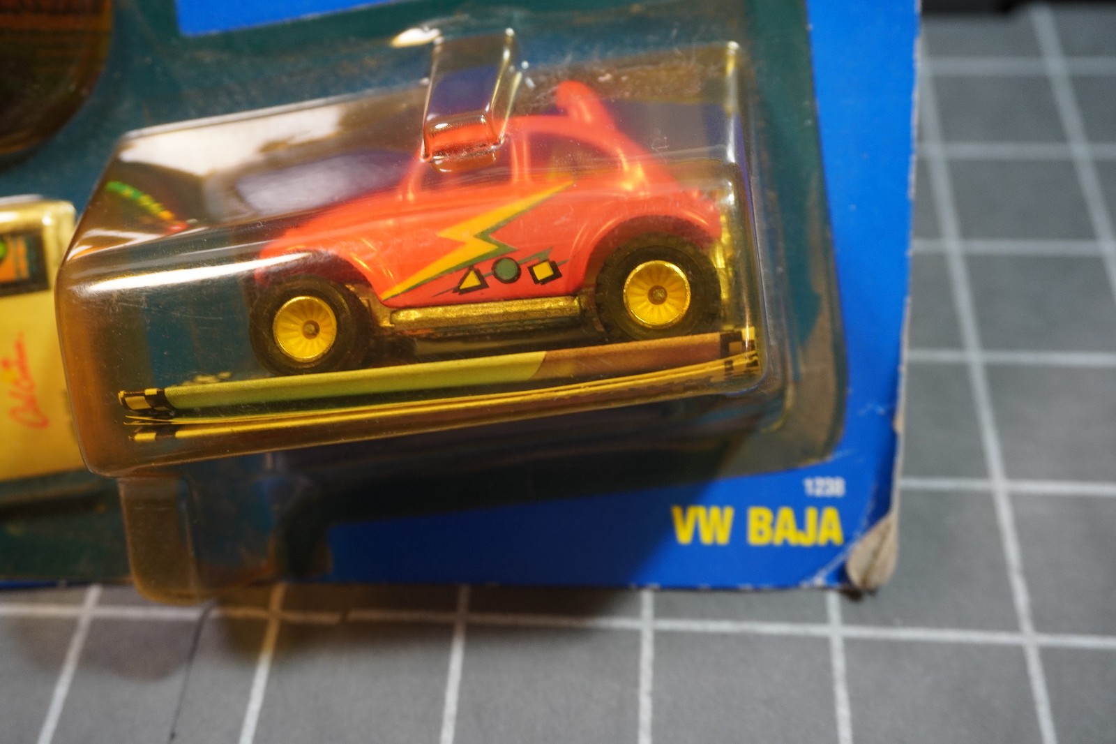 Hot Wheels – 1989 California Custom – #1238 VW BAJA BUG – Pink – NIB
