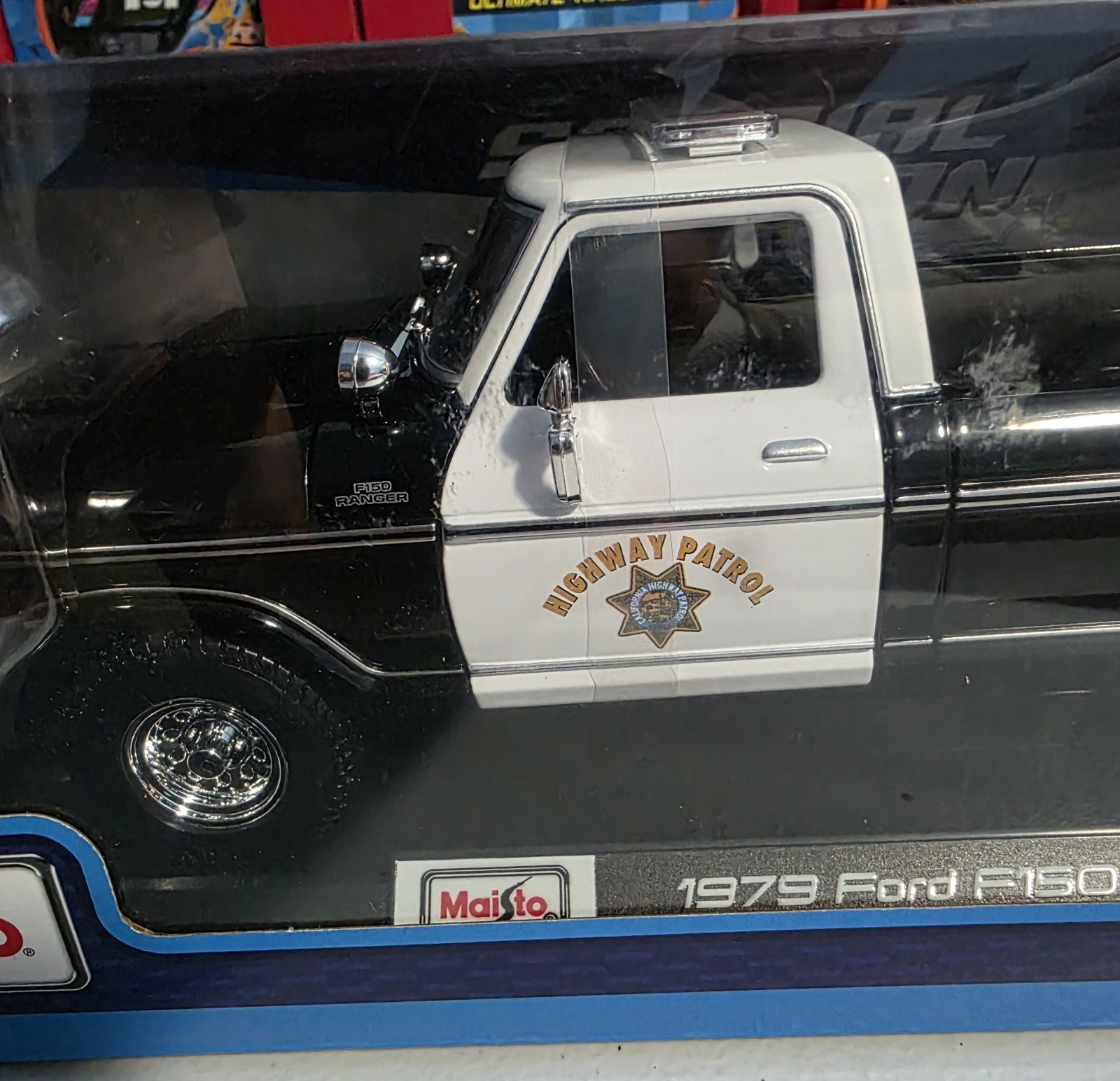 Maisto 1974 Chevy C10 Cheyenne Super Blue/Red + 1979 Ford F150 Patrol 3pc Lot