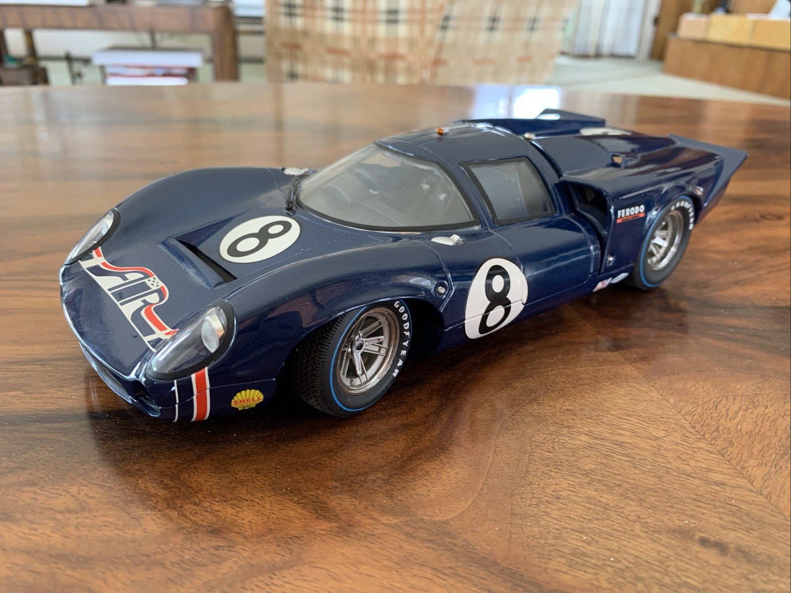 GMP 1969 Daytona Air T70 Lola Coupe #8 Leslie/Motschenbacher 1:18 – 1 of 1500