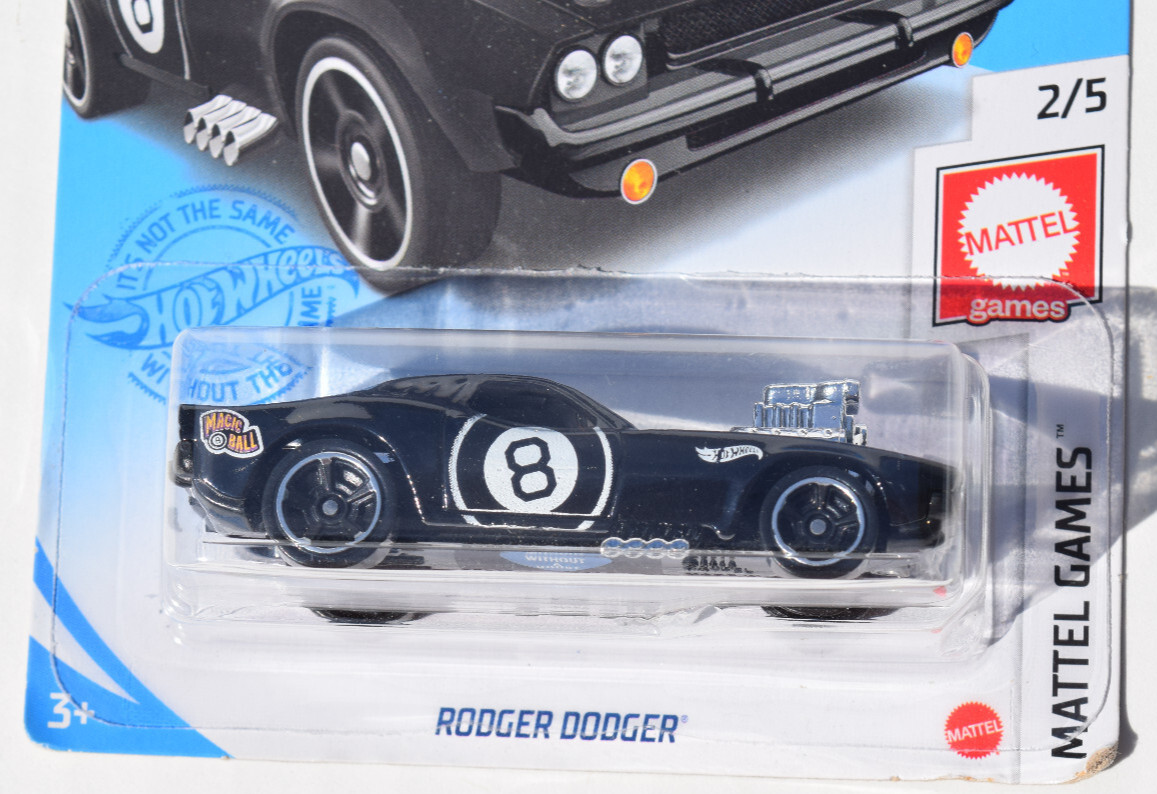 Hot Wheels Mattel Games MAGIC 8 BALL Fortune Black Rodger Dodger As I See It Yes