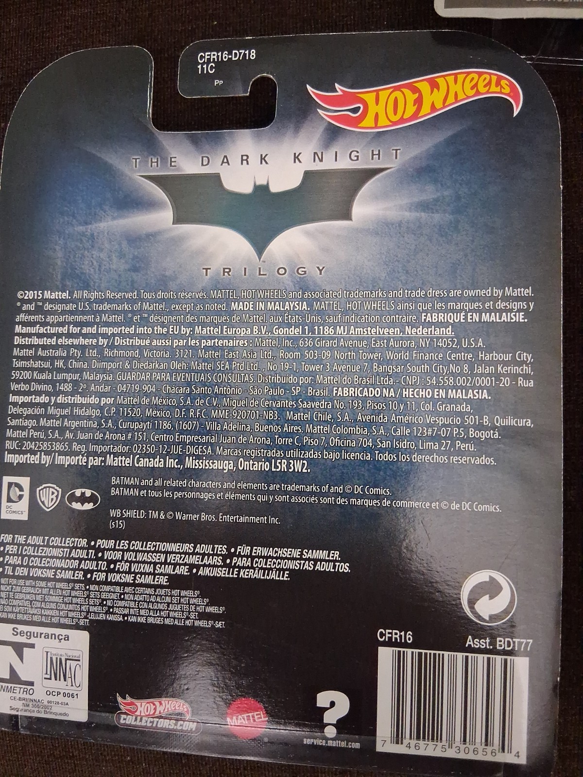 A set , hot wheels, the dark knight tumbler and black tumbler.CamouflageTumbl