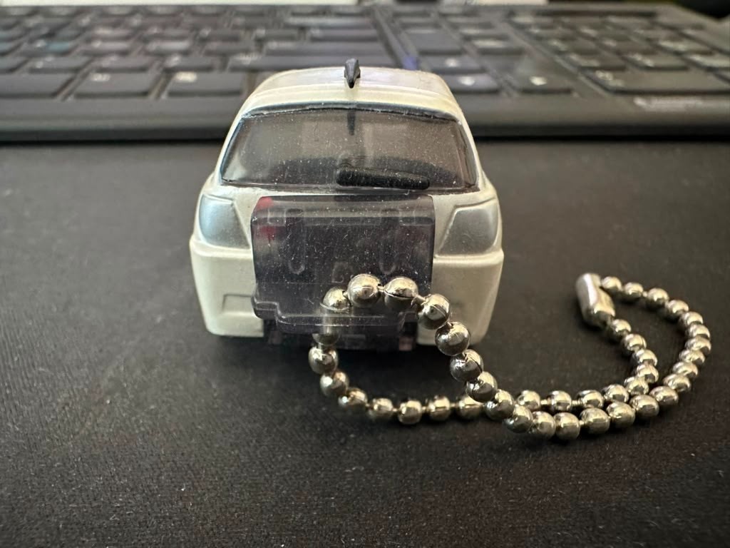 Rare Takara Choro-Q Toyota Altezza Gita White Keychain Lexus IS300 SportCross JD
