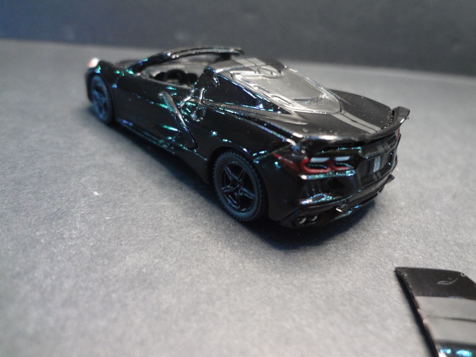 Greenlight 2020 Chevrolet Corvette C8 Stingray w/ removable top 1:64