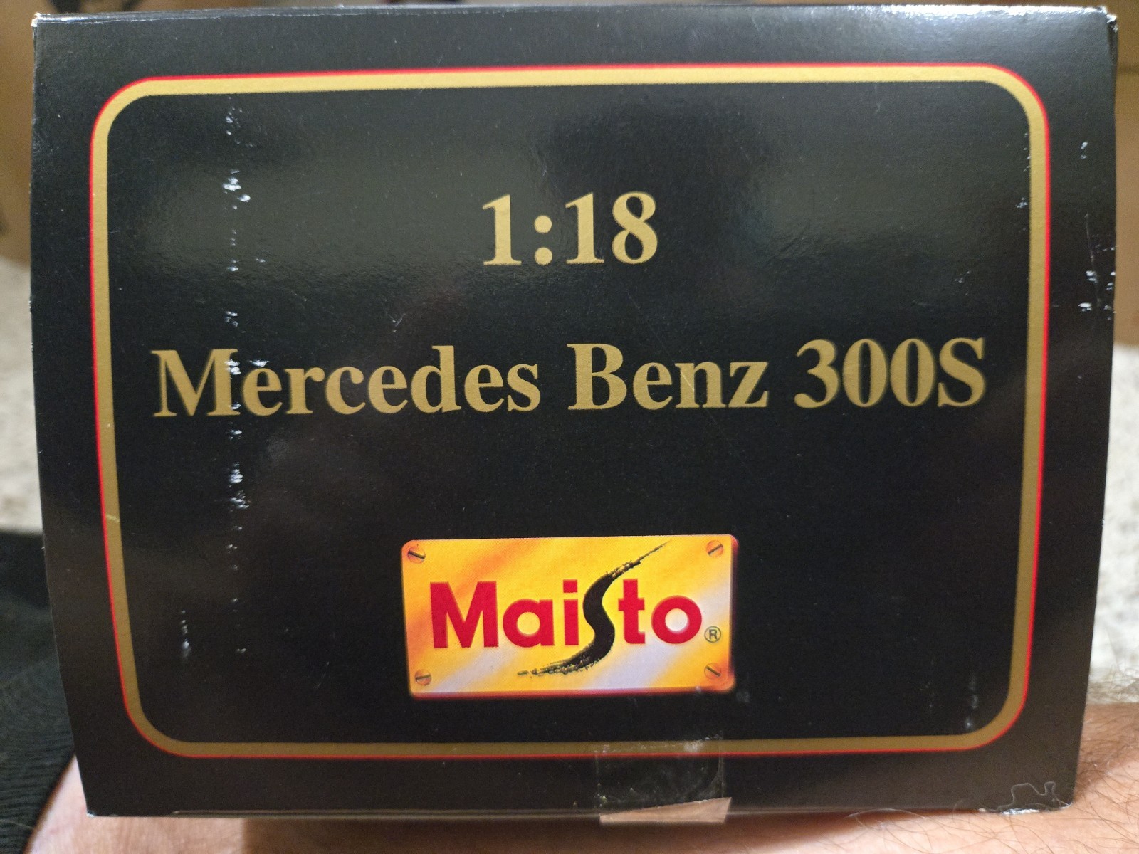 Maisto Special Edition Mercedes-Benz 300S Black 1:18 Scale Diecast New