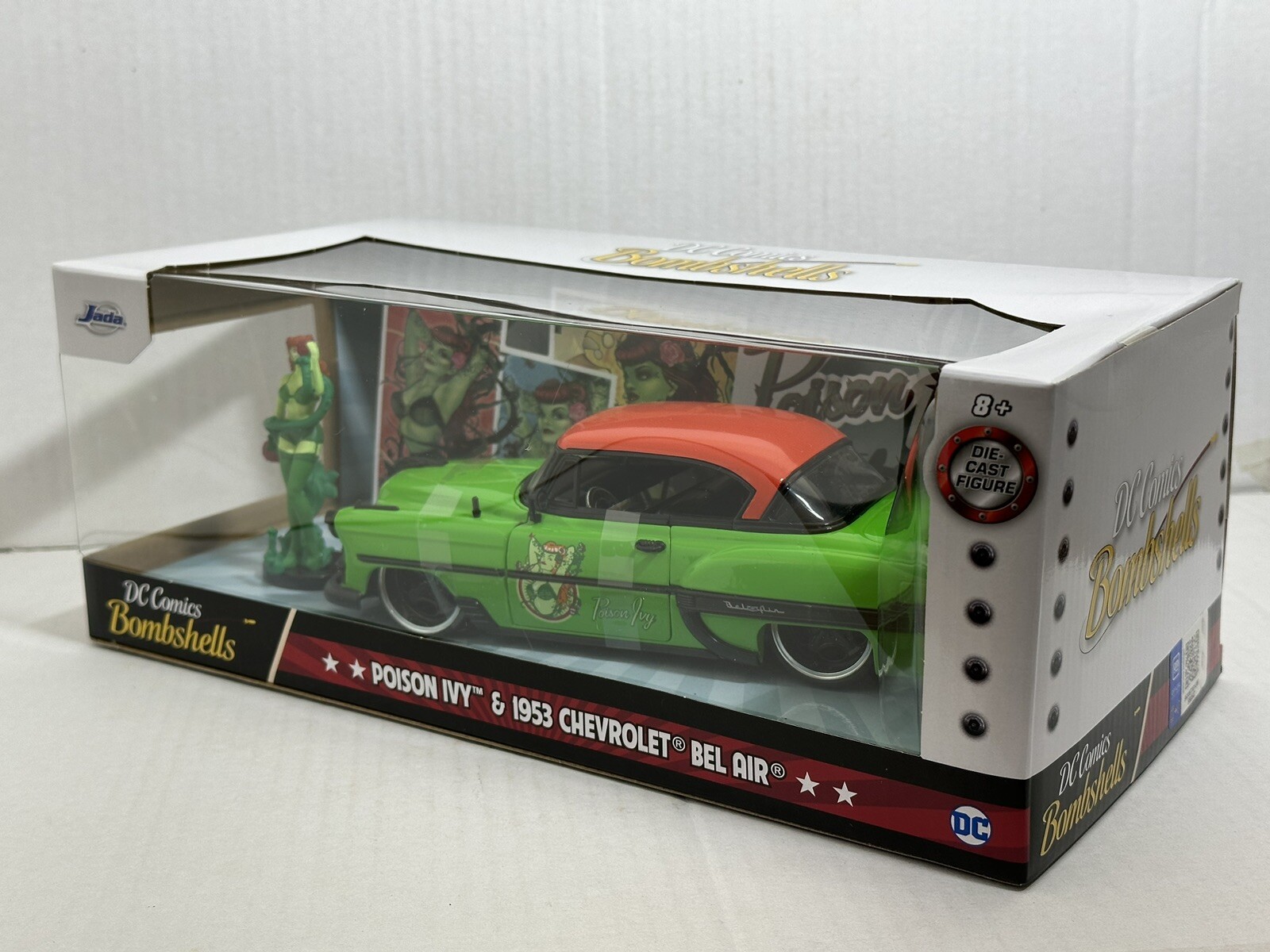 JADA 30455 DC COMICS BOMBSHELLS POISON IVY 1953 CHEVY BEL AIR 1:24 W / FIGURE 82