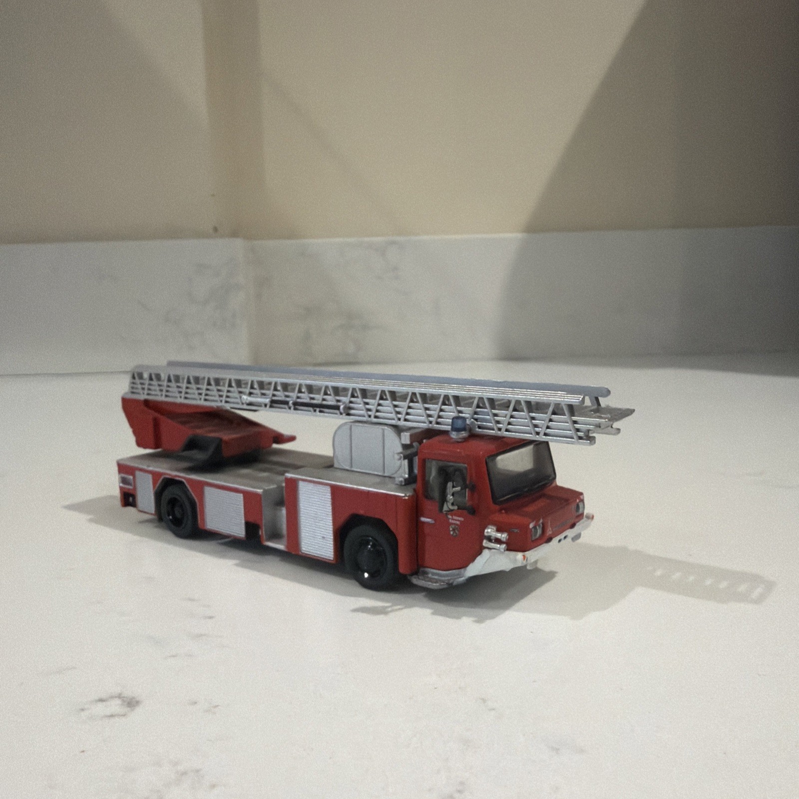 DLK 23-12 Iveco Magirus Fire Brigade Truck/Lorry Model Toy Diecast DeAgostini