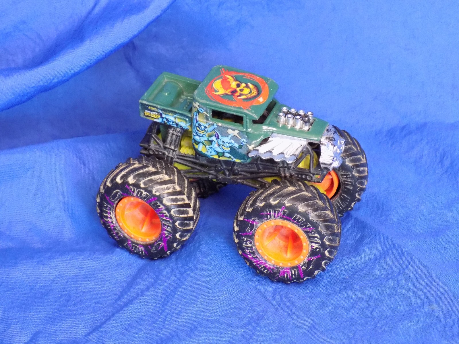 Hot Wheels Monster Jam Monster Truck Lot x 3 w/ Bone Shaker 5 Alarm HW Delivery