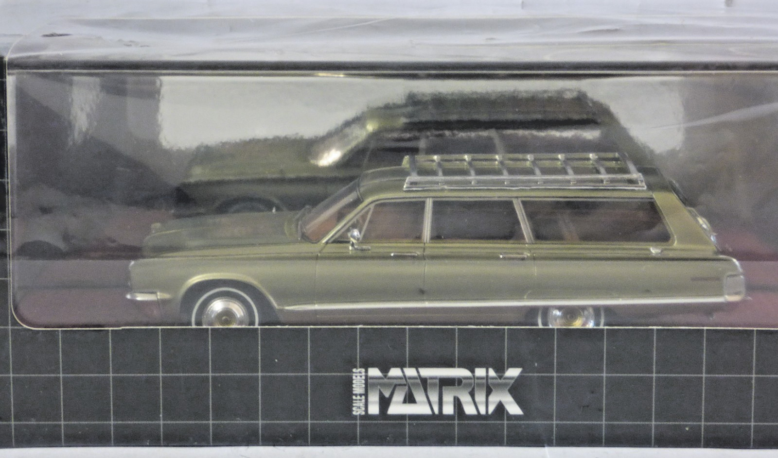 Matrix Chrysler Town & Country Station Wagon 1966 met. silver green 1:43scale
