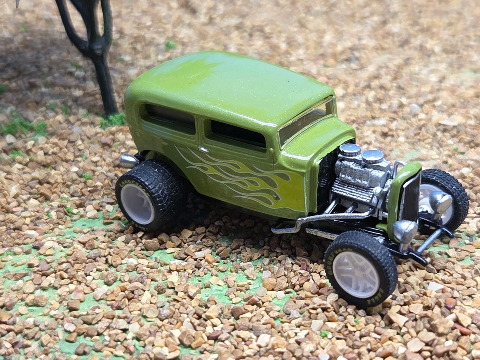 Custom 1:64 street Rat Rod lowered hot FORD chopped panel paddy wagon HotWheels