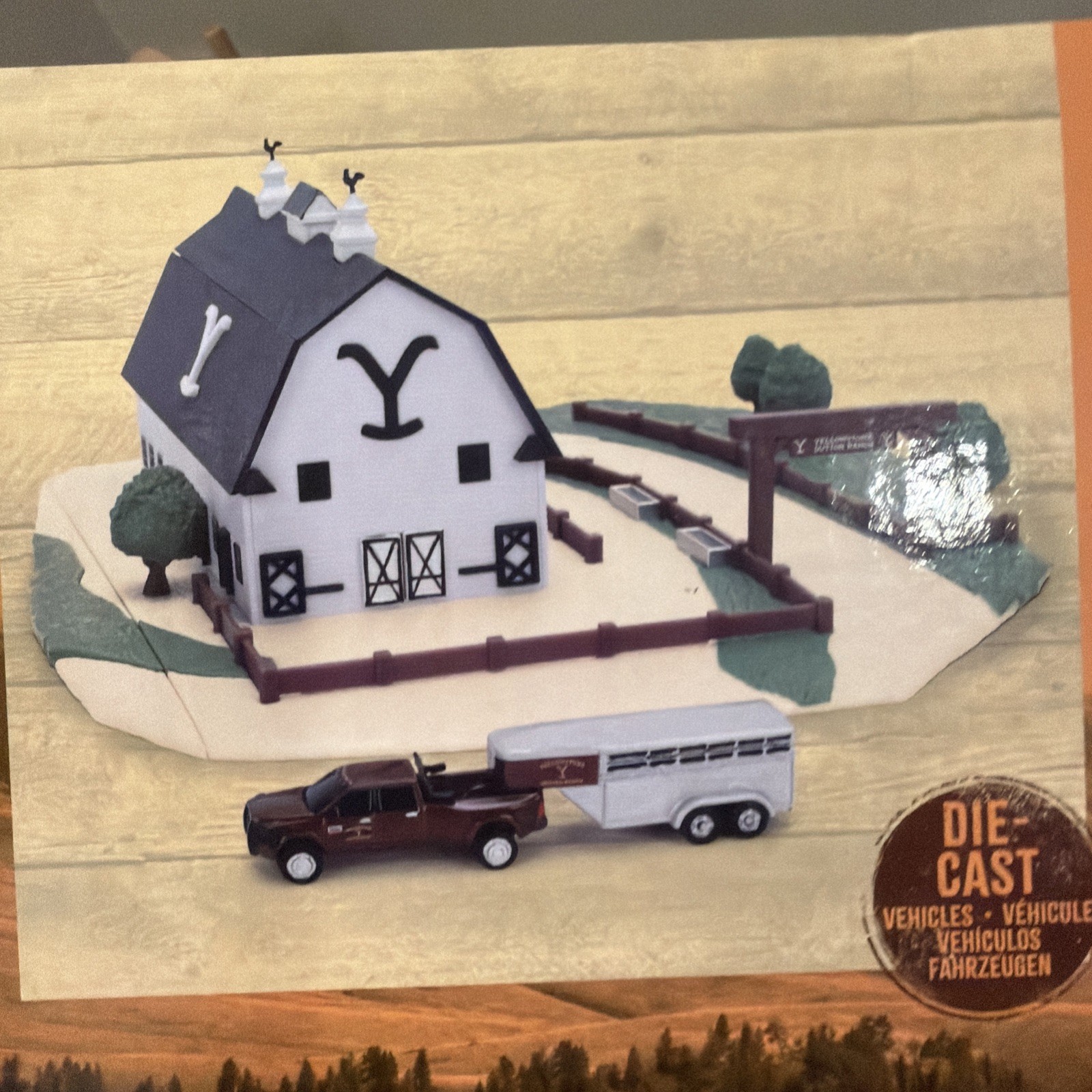 🐴Yellowstone Dutton🌟Ranch Mini Version With Truck Trailer Hollywood Classic