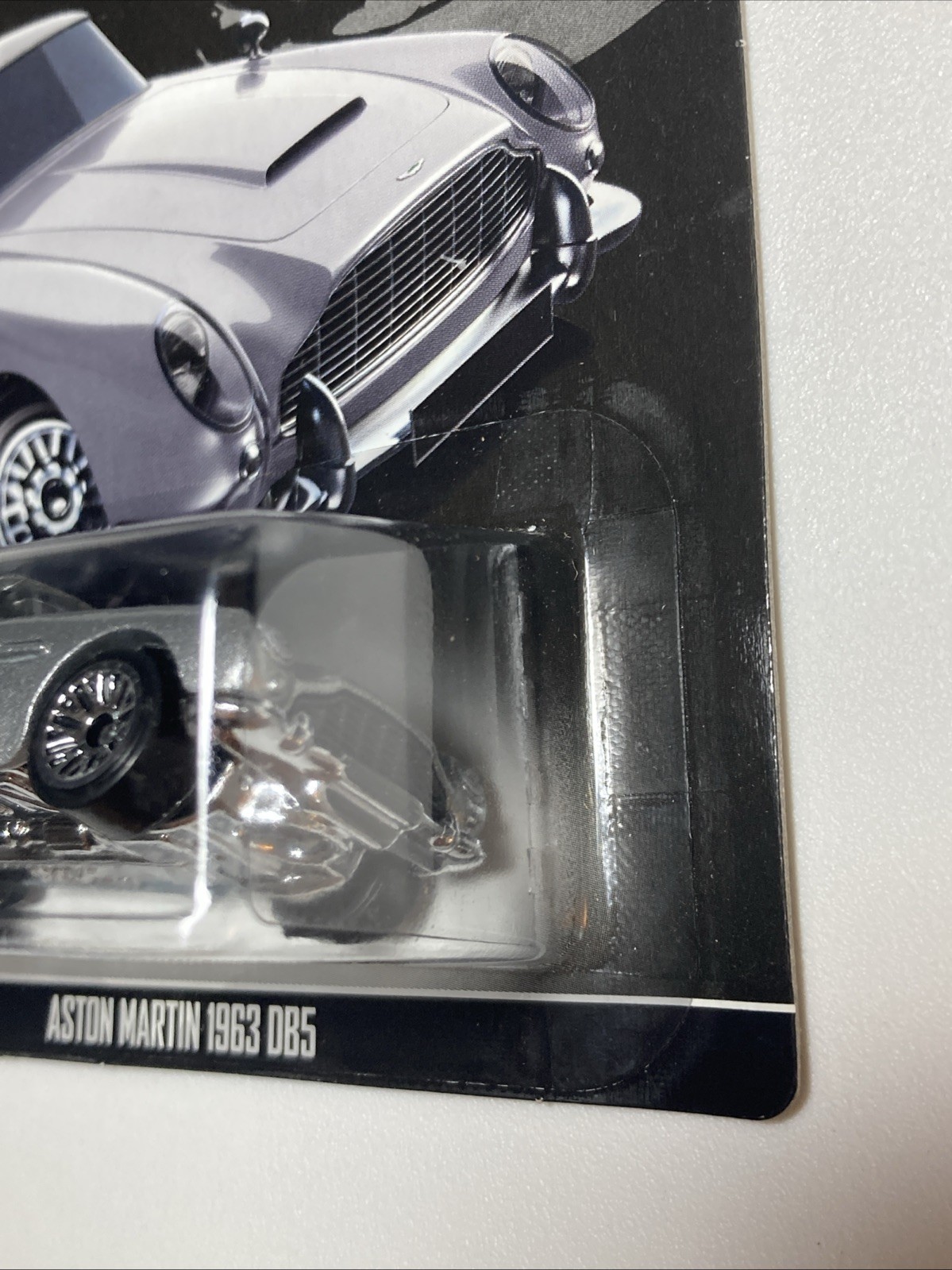 HOT WHEELS 2015 JAMES BOND 007 SERIES ASTON MARTIN 1963 DB5 SKYFALL MOVIE