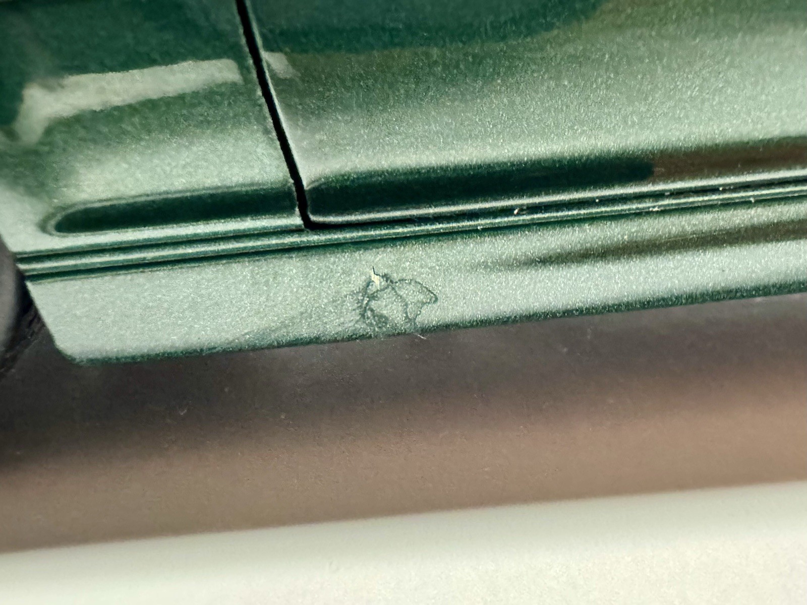 (flawed) Green 1/18 2000 BMW E46 M3 Die-cast Car By Solido
