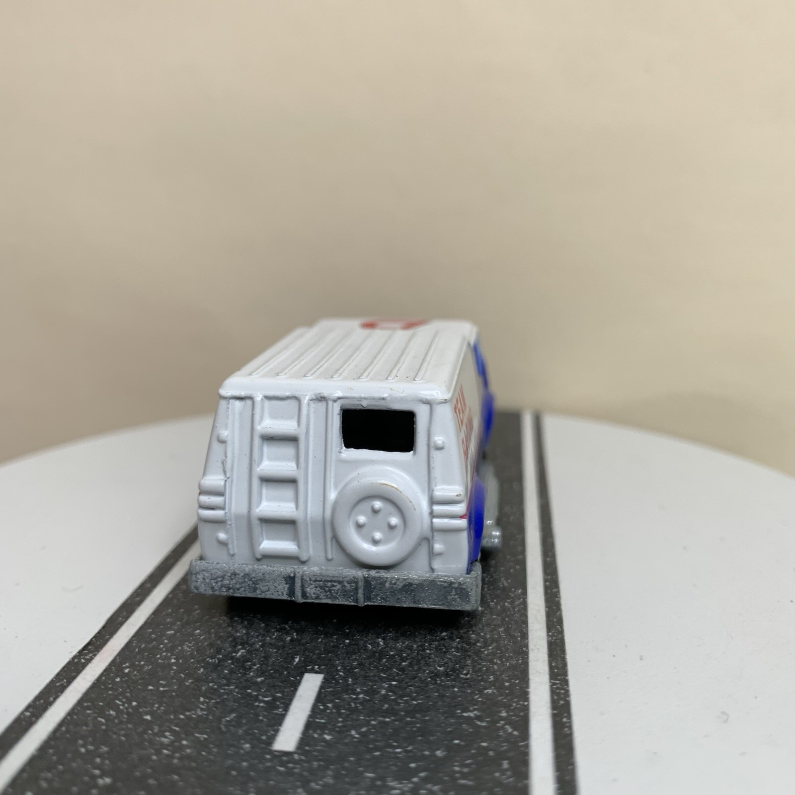 Corgi Mattel Auto City Team Racing Hot Rod Custom 70s Super Van White 1:64 NM