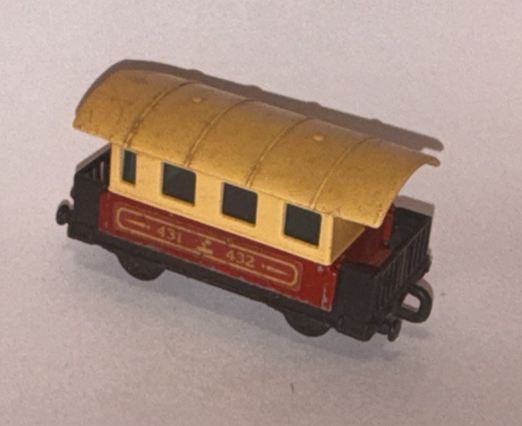 MATCHBOX LESNEY SUPERFAST Loose Passenger Coach #44 (Car Has Play Wear)
