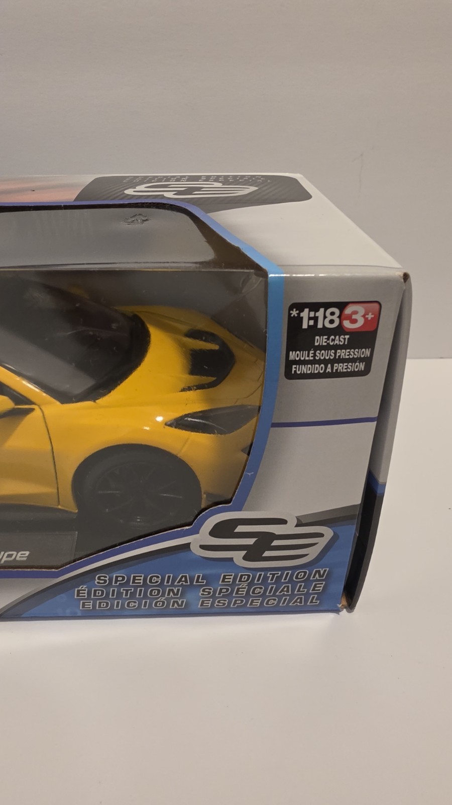 Corvette ZR1 Coupe 1:18 Maisto Exclusive Style Special Edition Yellow
