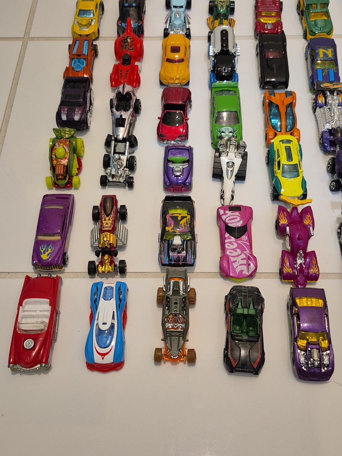Lot of 100 Hot Wheels Cars: Loose, Variety of Years, Fantasy Castings #5