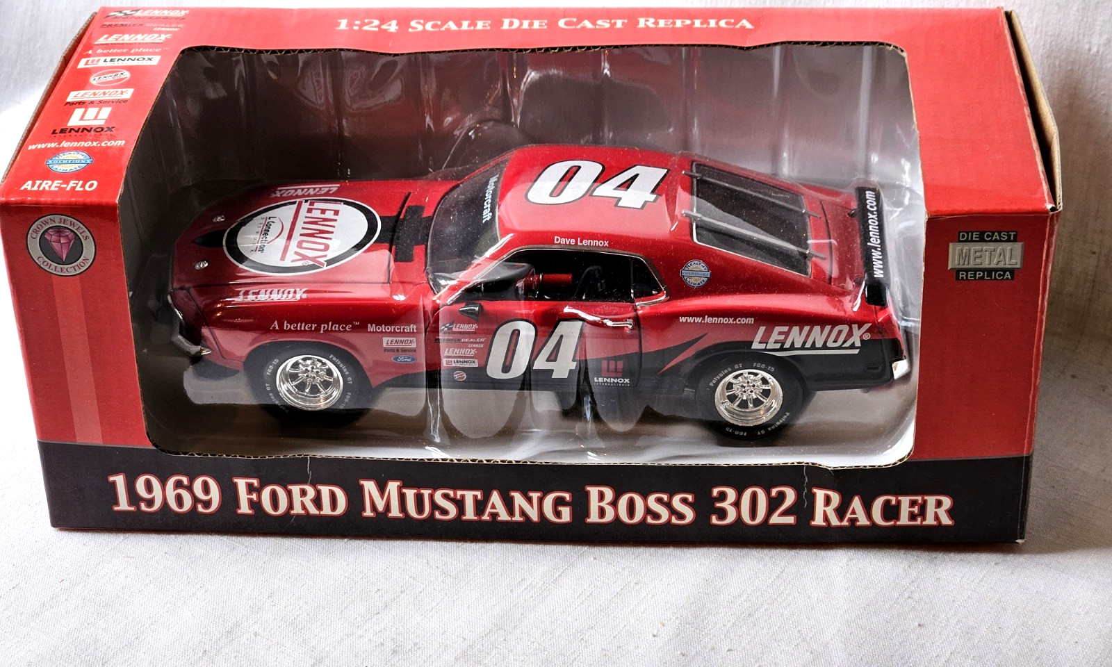 LENNOX 1969 Ford Mustang BOSS 302 Racer 1:24 Scale Die Cast Model NIB