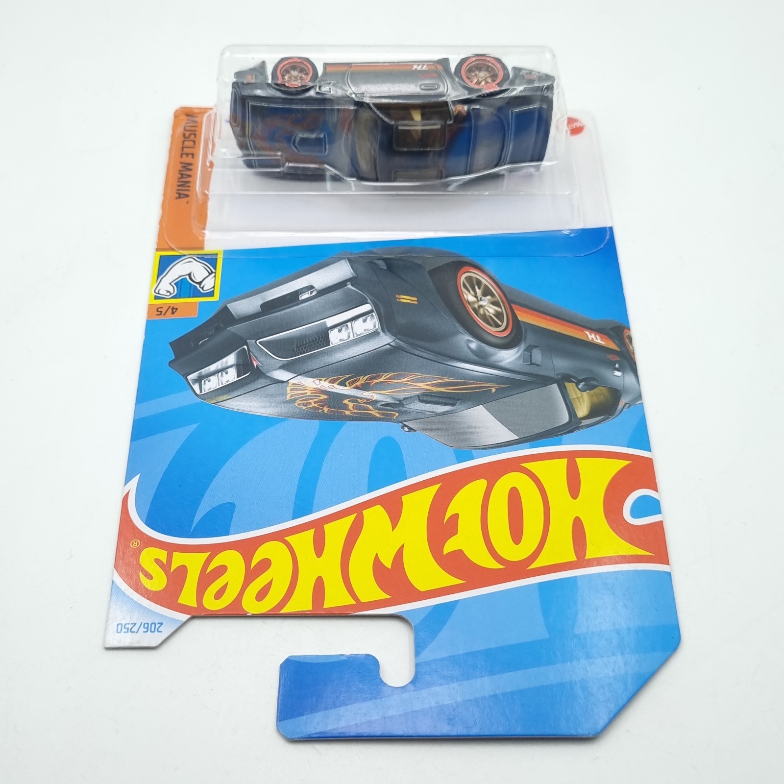 Hot Wheels 2024 Super Treasure Hunt ’77 Pontiac Firebird T/A W/ Protector