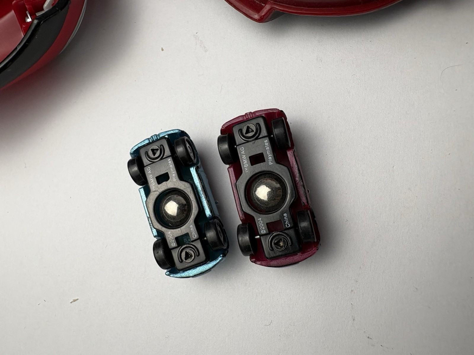 Playmates Micro Machines Mini Cooper with 2 Micro Cars – FOLDS OUT – 2004