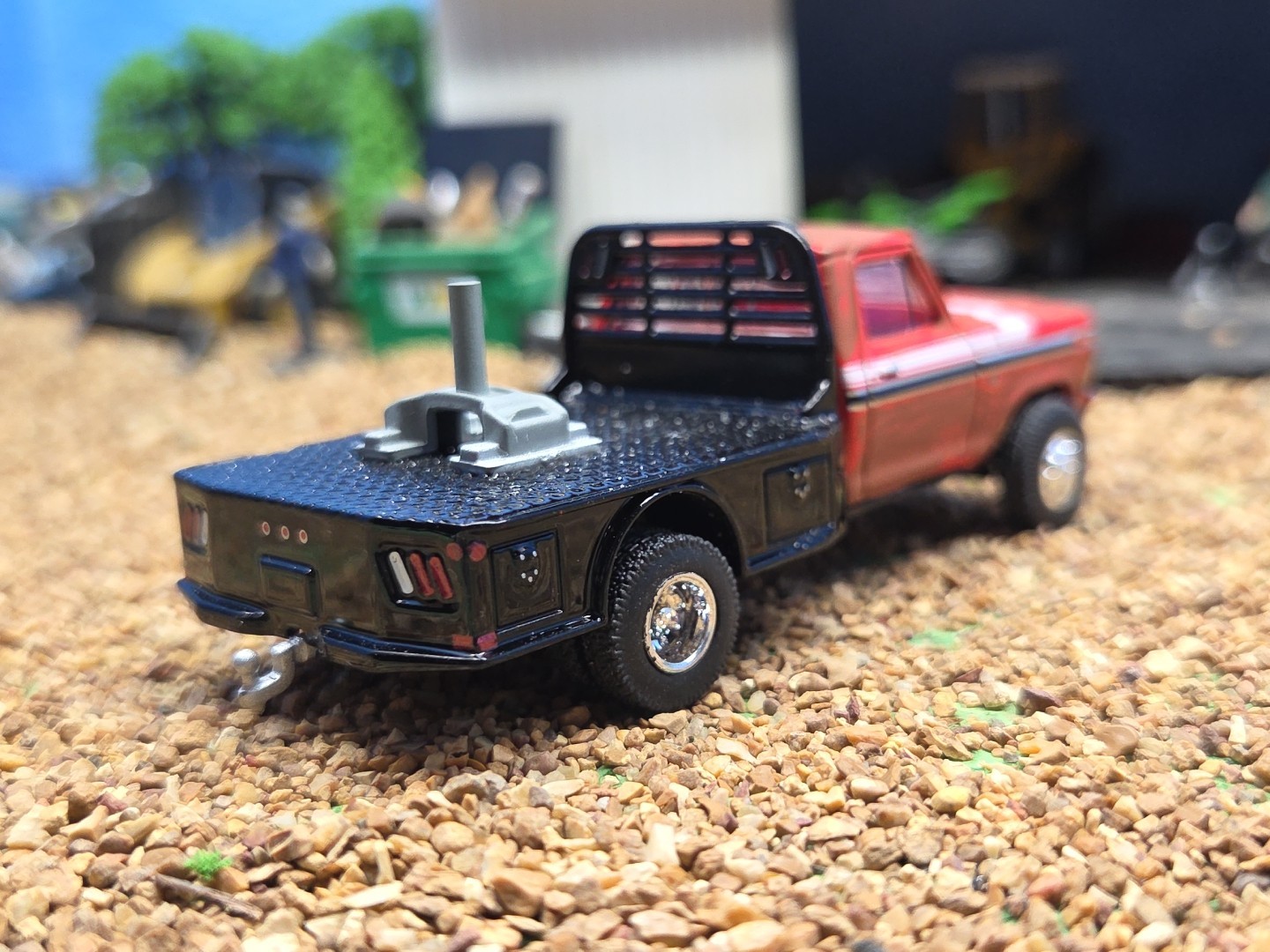 Custom Made 1974 Ford F-150 RANGER XLT 4×4 Greenlight Flat Bed Truck Ertl Farm
