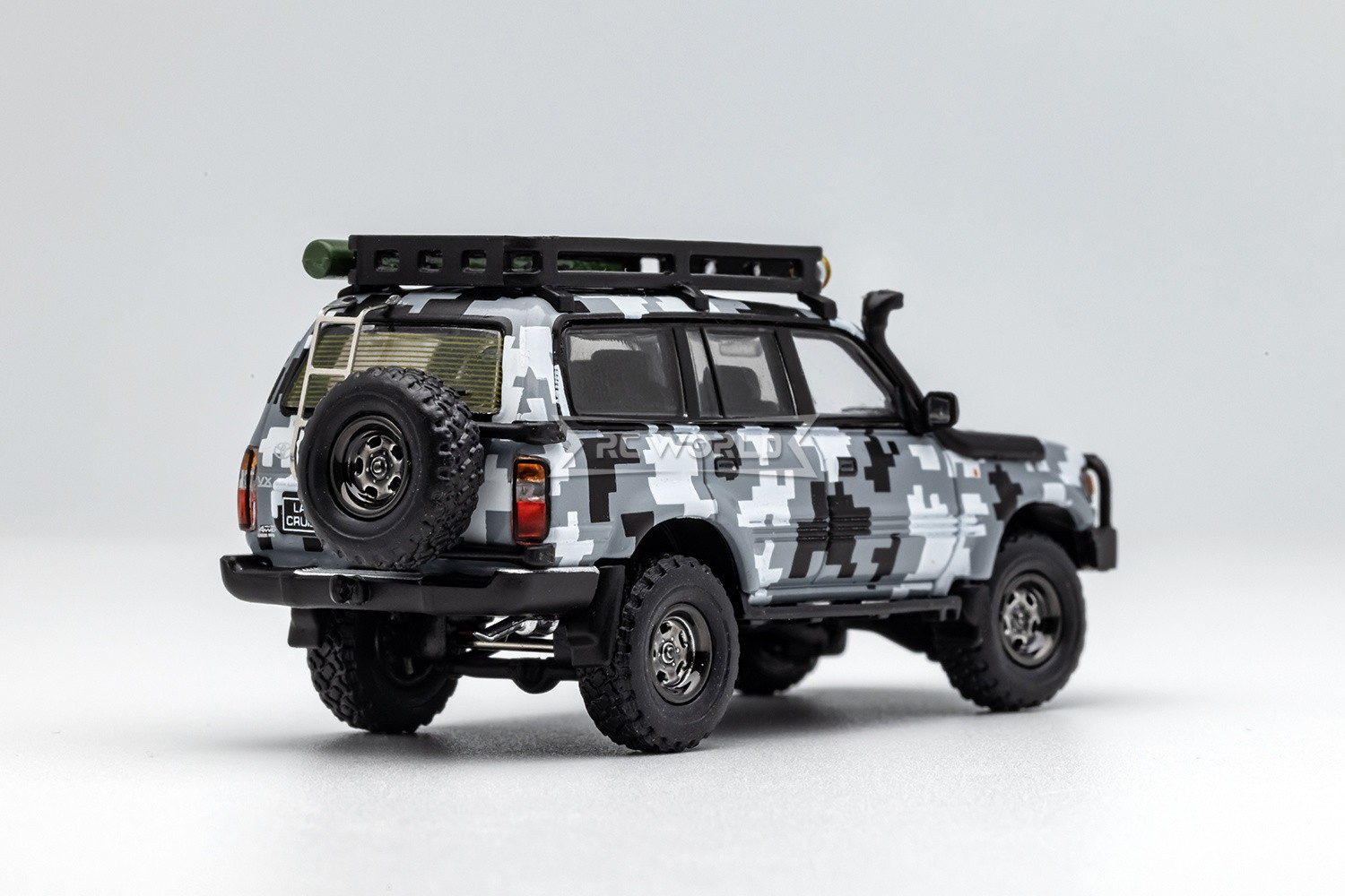 GCD 1/64 TOYOTA LAND CRUISER LC80 Expedition Die Cast Truck -DIGITAL CAMO-