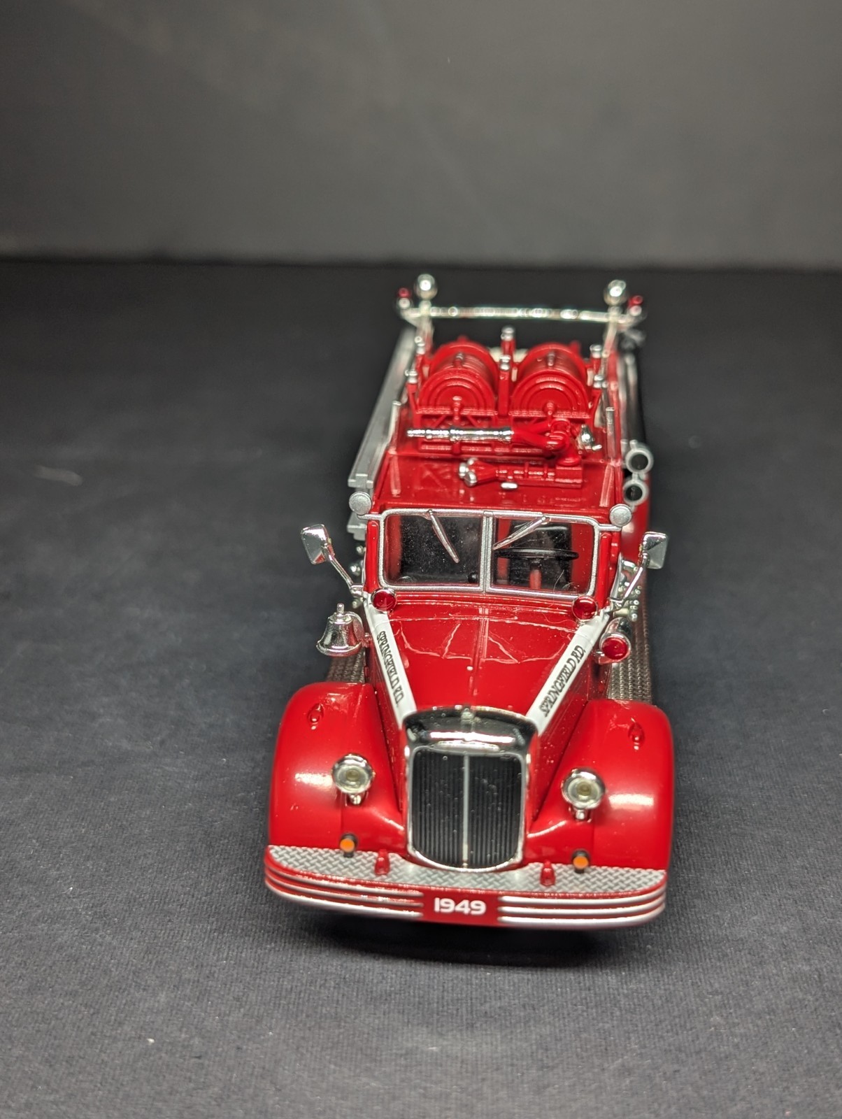 2005 CORGI American Fire Engine Classics 1949 Mack L Open Cab Springfield F.D.