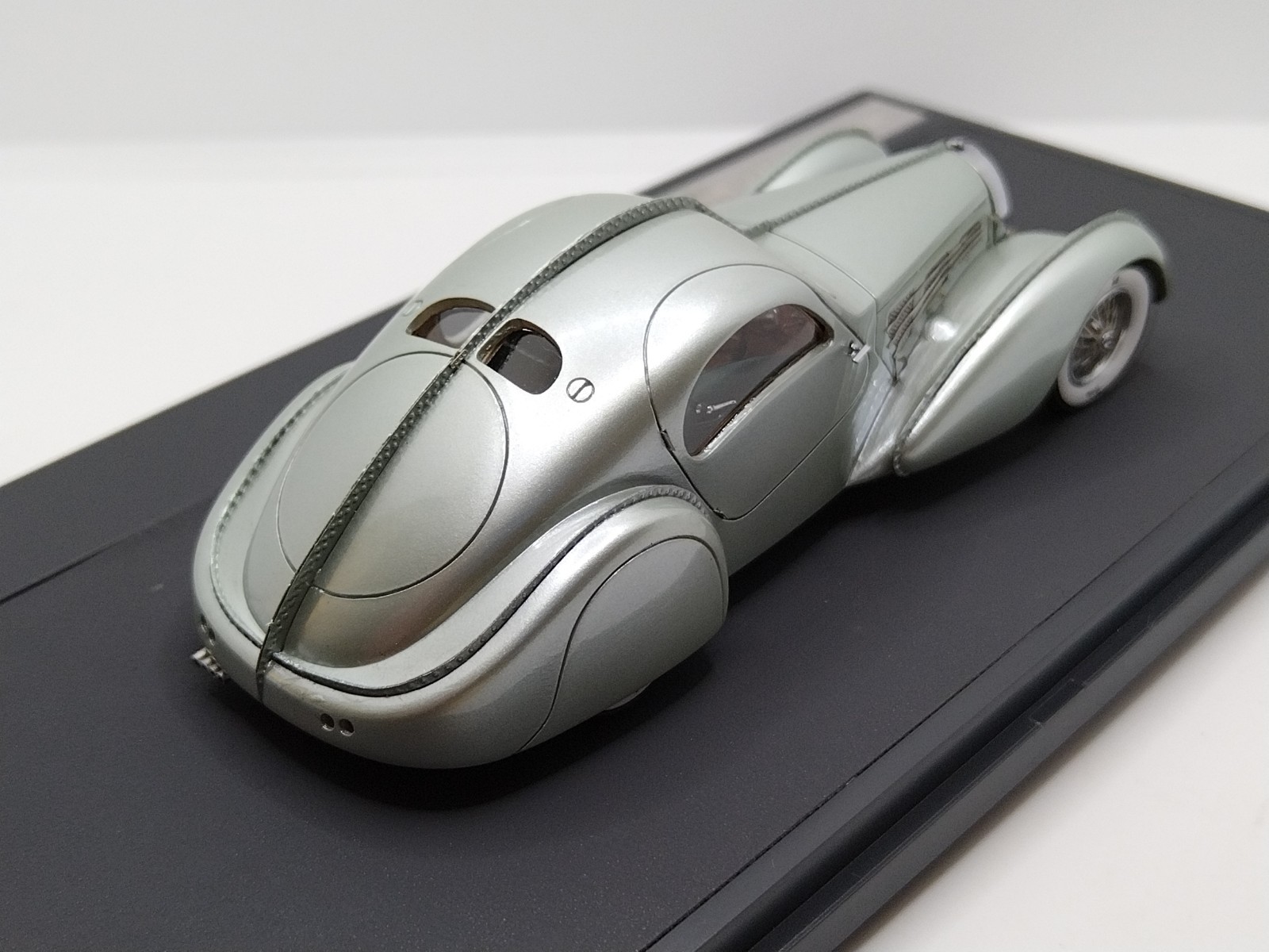 MATRIX 1/43 Bugatti Type 57 Aerolithe 1934. Extremely Rare!