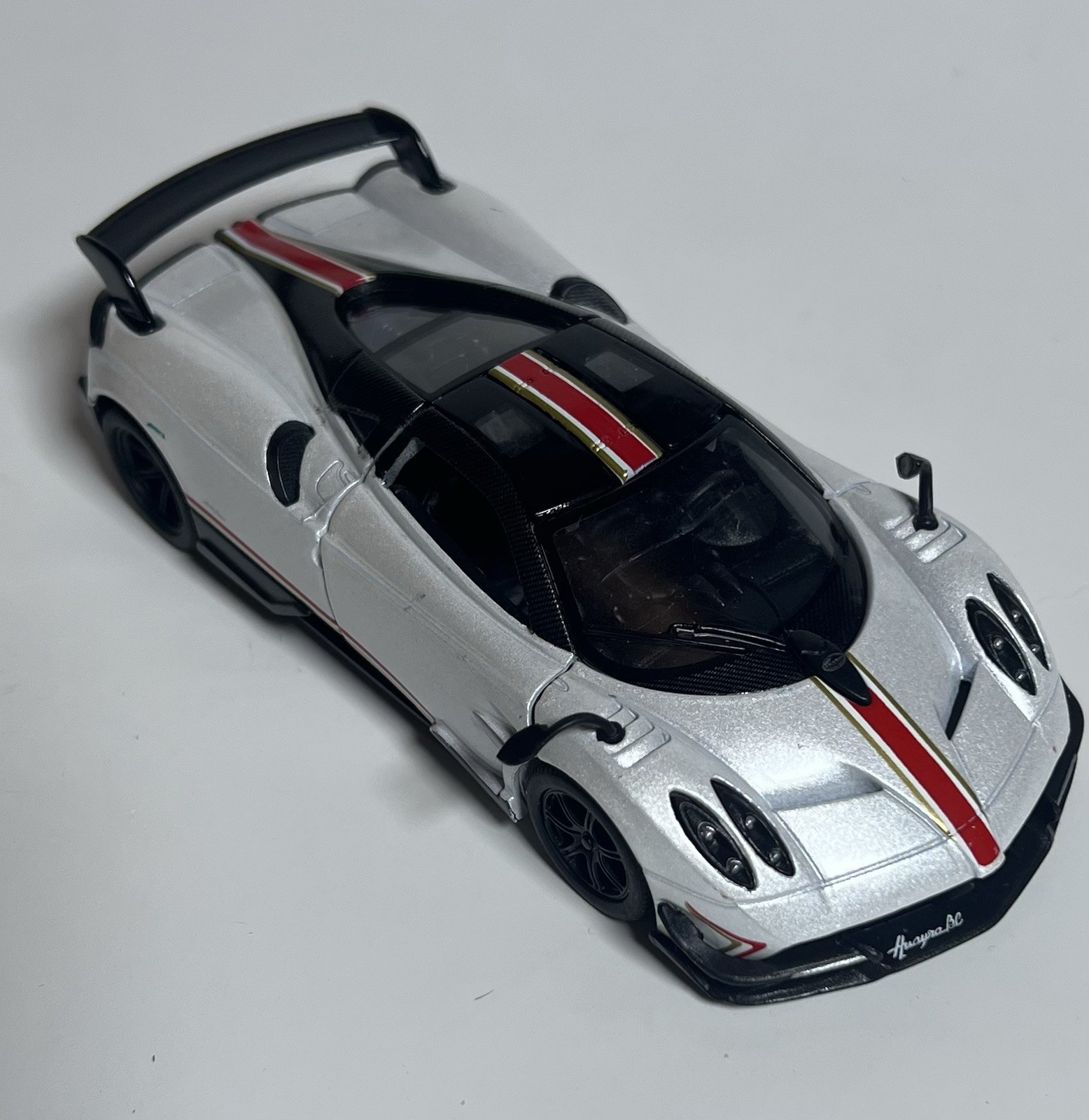 Kinsmart Pagani Huayra BC 1:38 Diecast Car Silver Black Red Opening Doors 2016