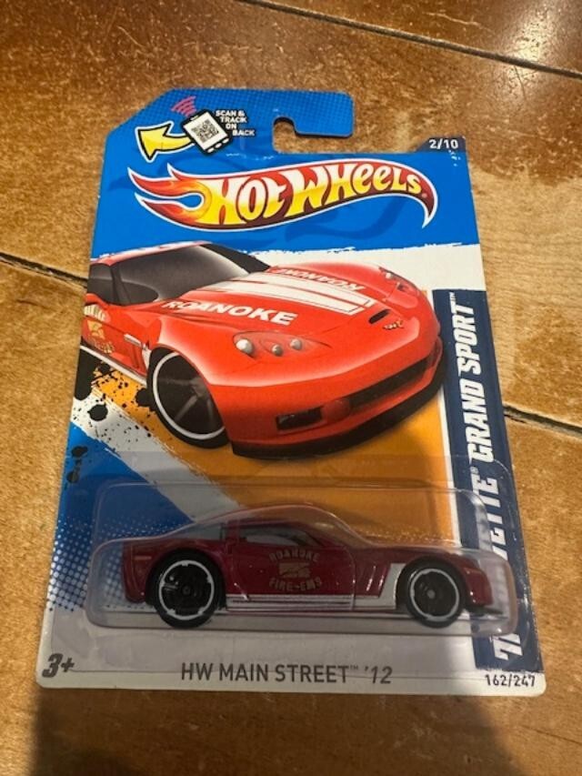 2012 Hot Wheels HW Main Street ’11 Corvette Grand Sport #162 Red