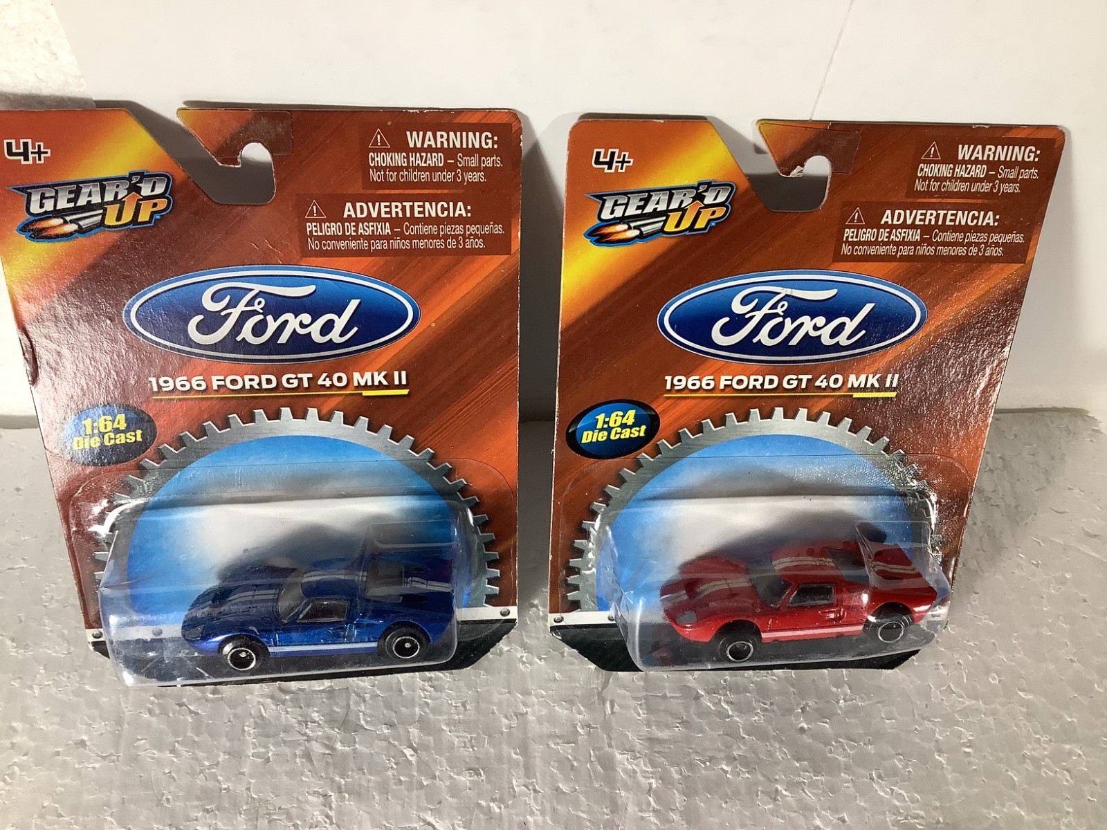 Gear’d Up ~ Officially Licensed ~ 1966 Ford GT-40 MK II ~ 1:64 Die Cast RED&BLUE