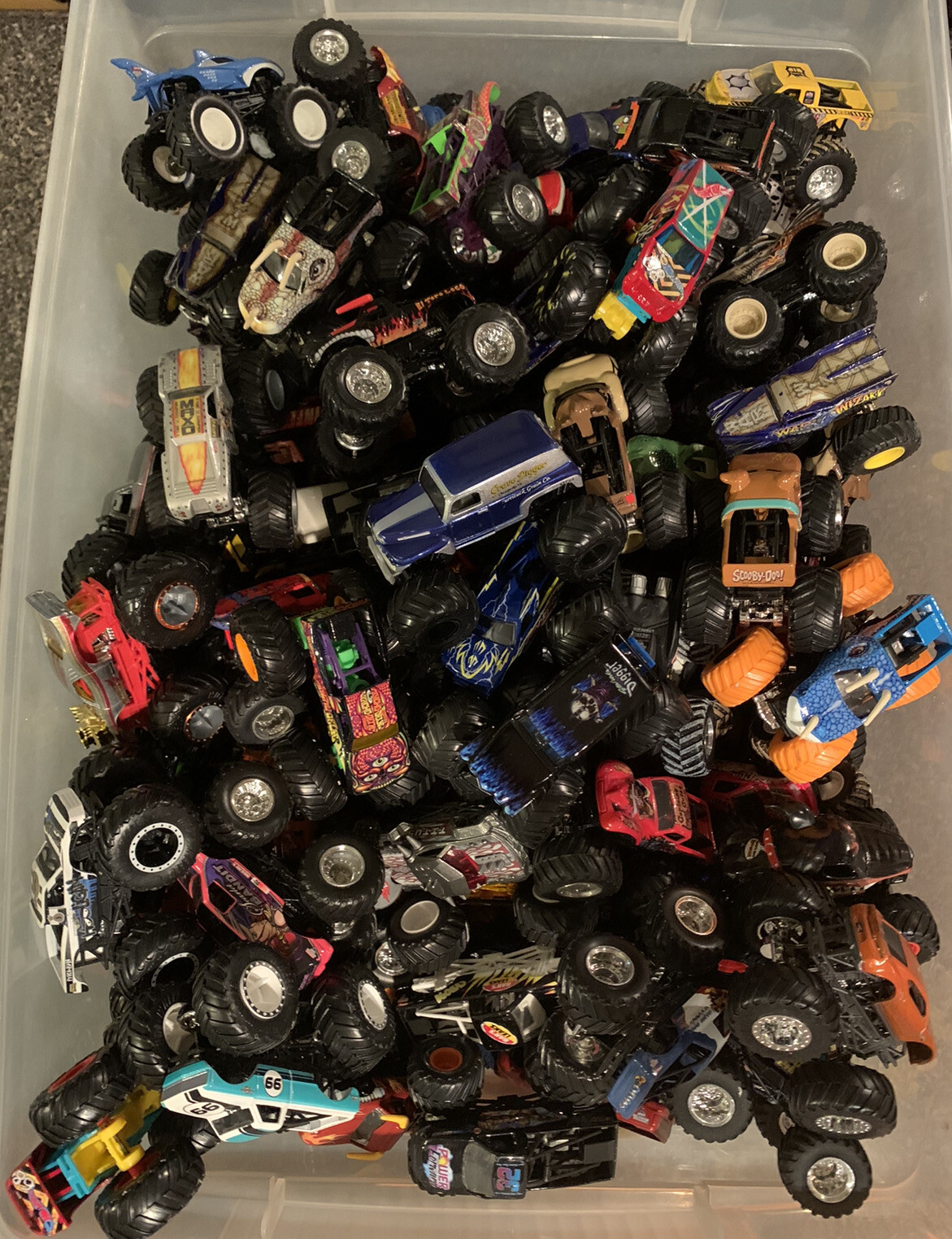 UNSEARCHED Lot of 12 Random Hot Wheels Monster Jam Monster Trucks 1:64 🔥🔥🔥