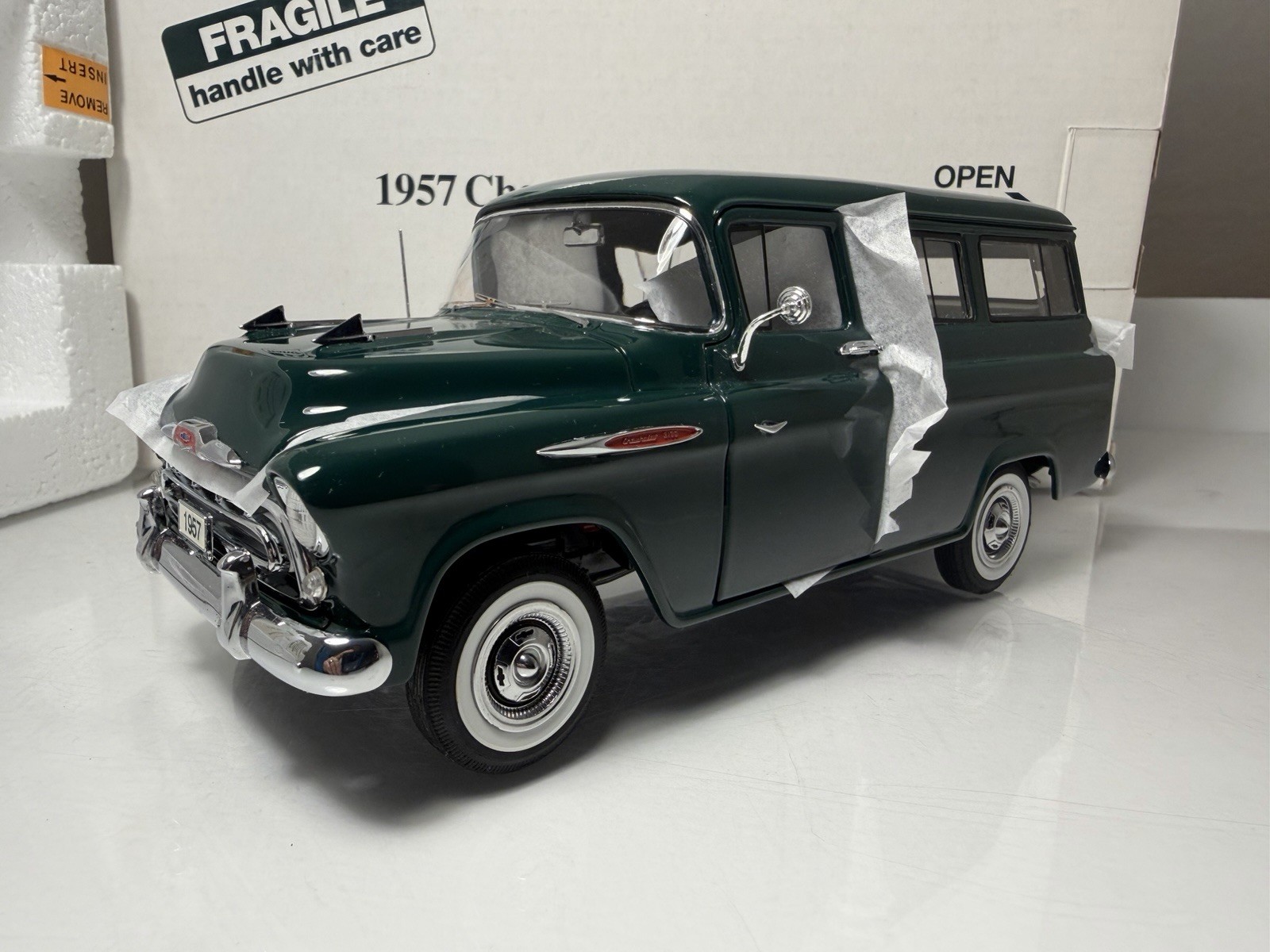 Danbury Mint 1957 Chevrolet Suburban *Super Clean!