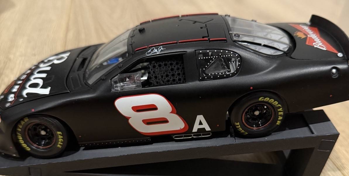 2006 DALE EARNHARDT JR #3 BUDWEISER TRACK TESTED 1/24 ELITE 1 OF 1,000