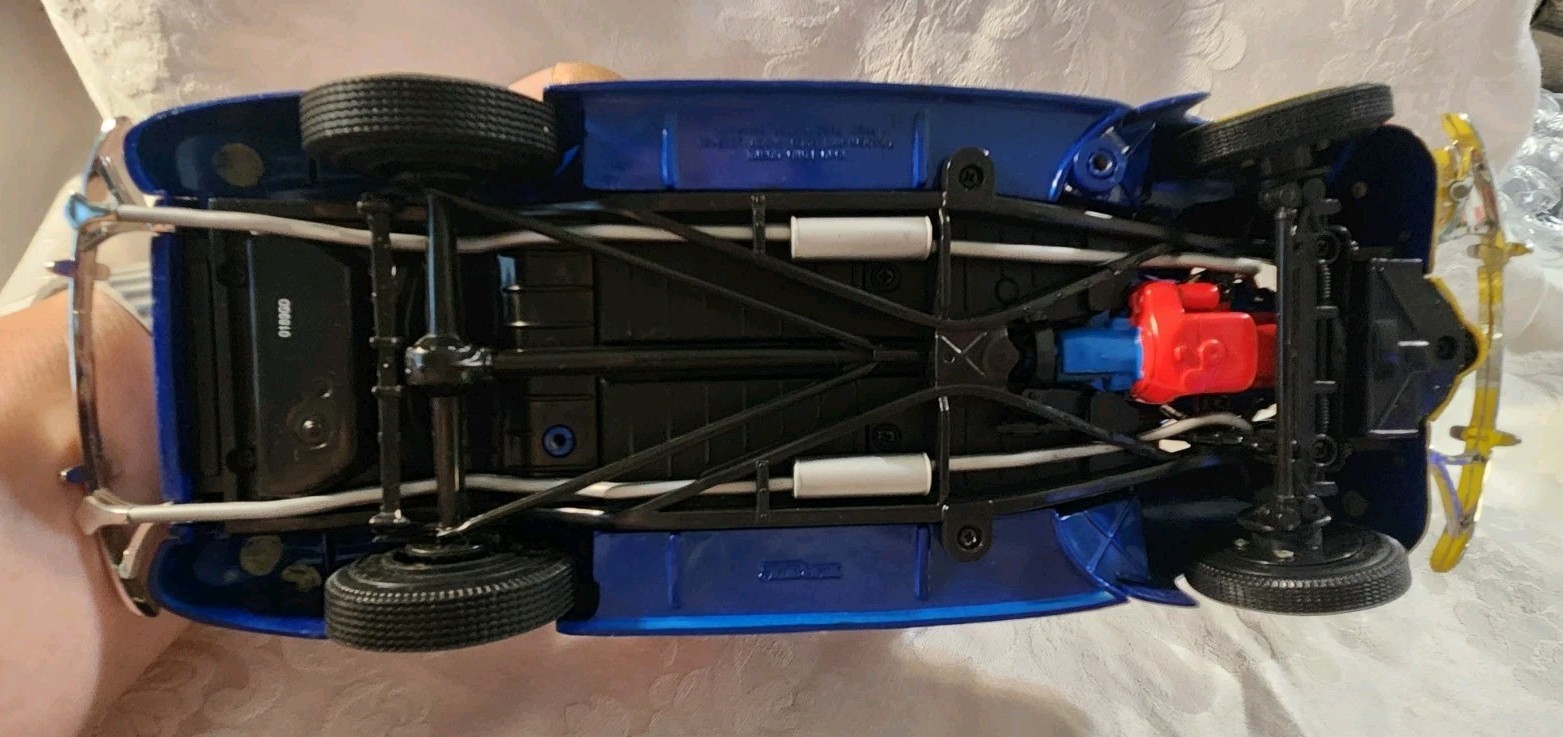 ERTL 1940 Ford Street Rod Die-Cast Car 1:18 Blue