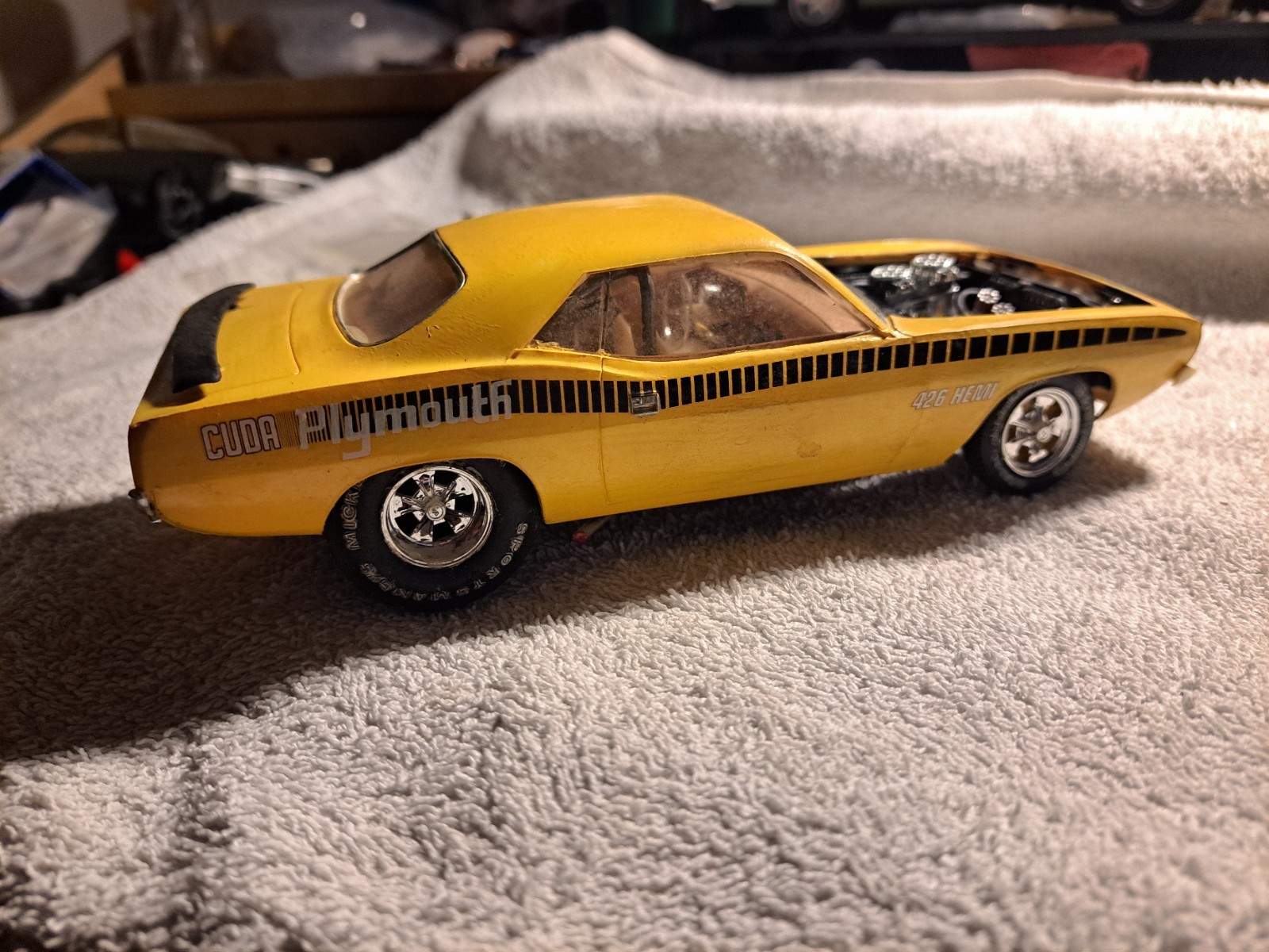 Yellow/Black Plymouth Barracuda ‘Cuda 426 HEMI Model Car, Used