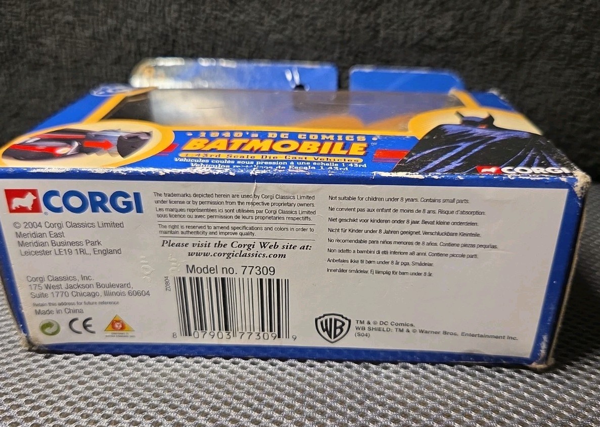 CORGI Batman 1940’s DC Comics Batmobile 1:43 Scale Die Cast Rare 2004