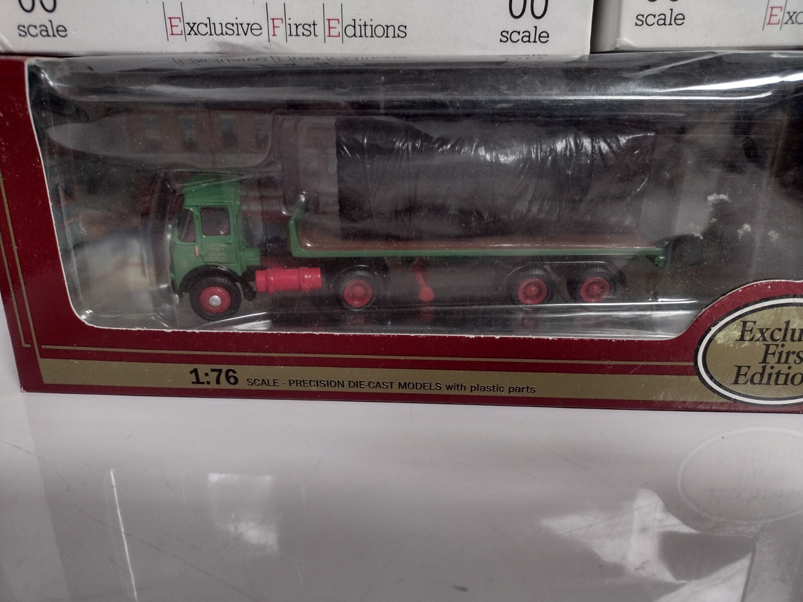 Exclusive First Editions Commercial Trucks Ergo Artic Parkinson die cast