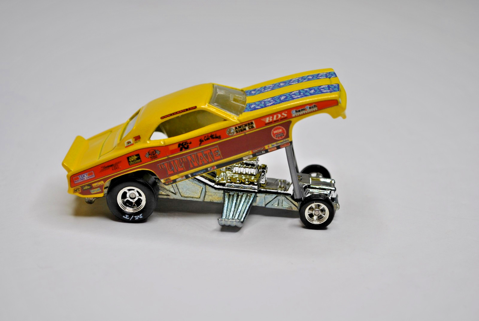 Hot Wheels Dragstrip Demons Lot of 2 Snake Prudhommes and Lil Nate Plymouth Cuda