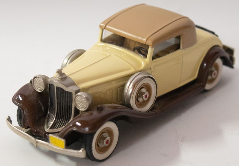 Brooklin 1932 Packard Light 8