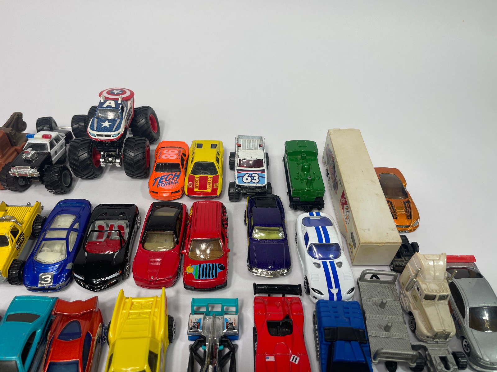 Hot Wheels Matchbox Miasto Other Mixed Years Vintage & Modern Loose Lot Of 143