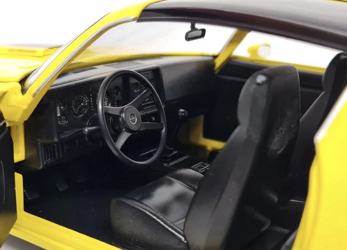 1980 Chevrolet Camaro Z/28 Bright Yellow Greenlight Diecast 1/18 Us Seller !
