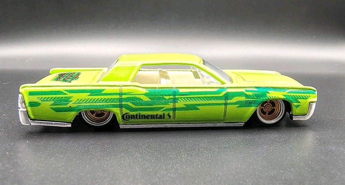 Custom Hot Wheels 64 Lincoln Continental Lime Green 4SP2T Wheels NoScalpCustoms