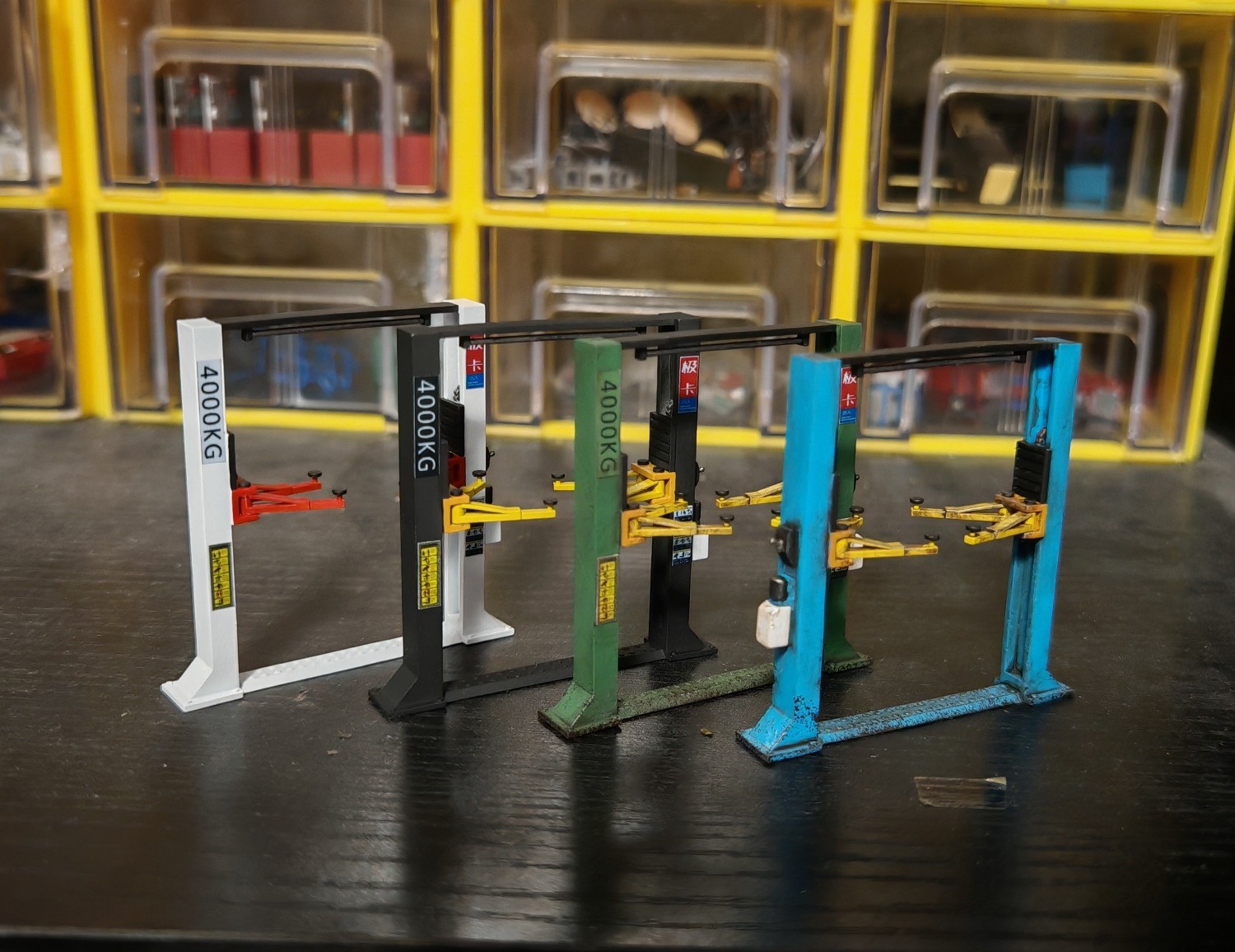 Diorama 1/64 Car Garage Lifter Model Repair Workshop Tools Scene Accessory Props