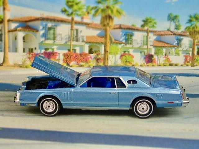 4th Gen 1977–1979 Lincoln Continental Mark V Personal Luxury Coupe 1/64 Sc LE S