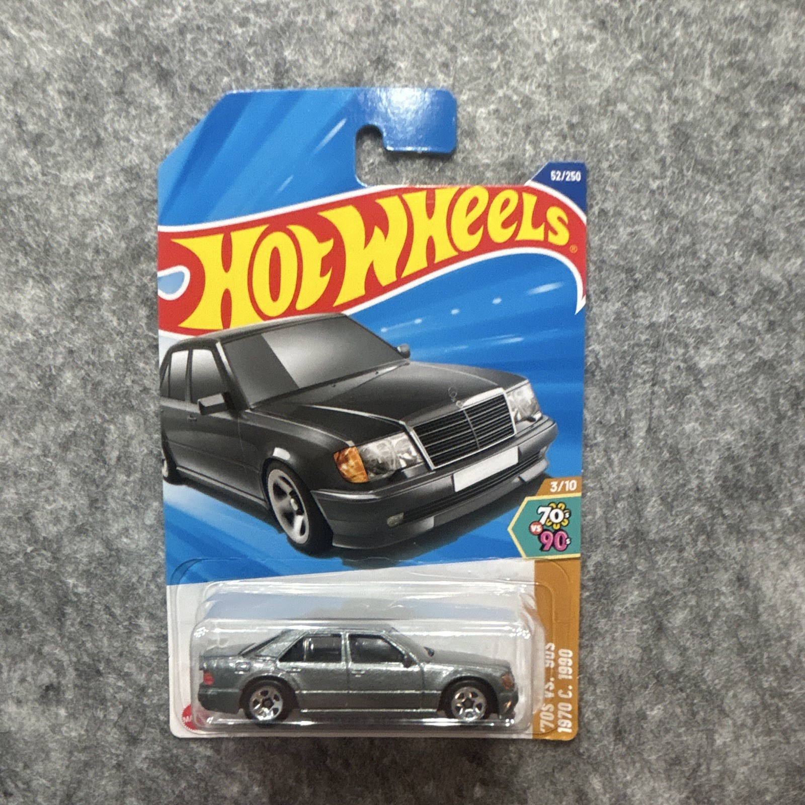 Hot Wheels 1:64 Mercedes-Benz 500 E Gray Diecast Car 70s vs 90s Unopened