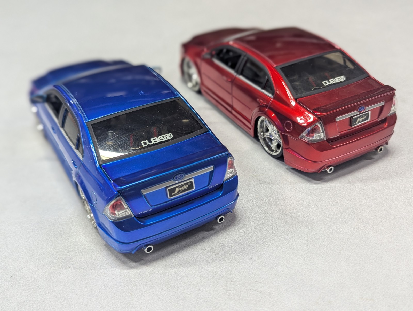 JADA DUB CITY 2006 FORD FUSION BLUE & RED 1:24 DIECAST MODEL USED Scuffs NO BOX