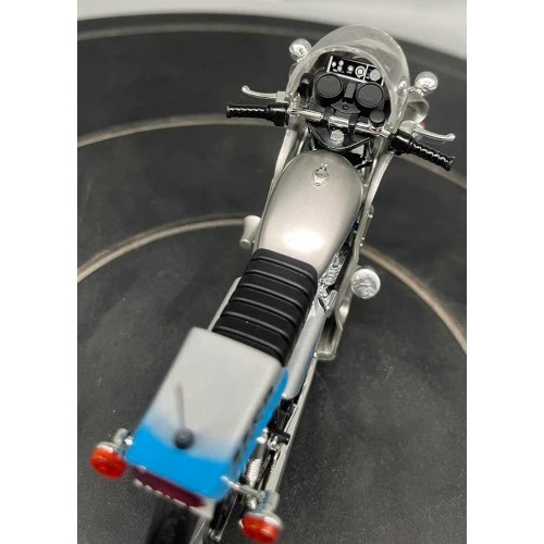 1:18 Mad Max — Goose’s Custom “Kwaka 1000” Kawasaki Police Bike — ACE Models