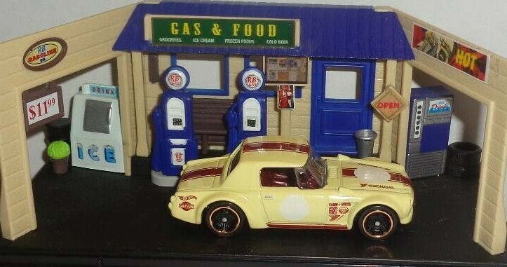 HOT WHEELS Loose Fairlady 2000 (Cream Yellow Version)