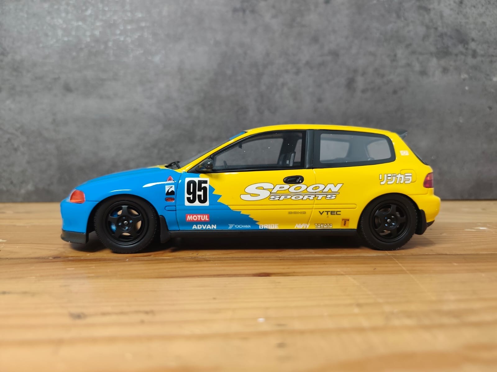 Otto Mobile 1/18 Scale Honda Civic (EG6) Spoon (Blue / Yellow)